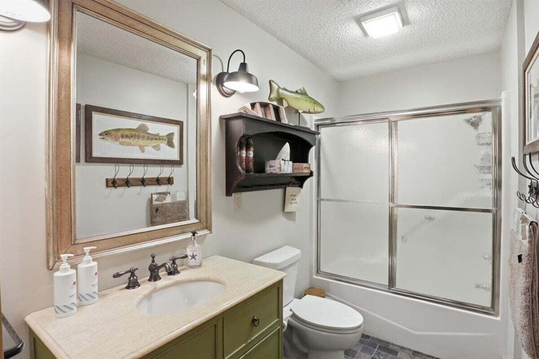Bathroom 3, Byrde's Eye Quiet Cove w/ Boat Slip & PWC Slips - Amazing Views, Camden
