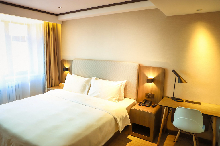 Bedroom 2, HanTing Hotel (Harbin Jingyang Street Chinese Baroque), Harbin