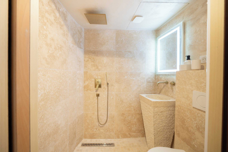 Bathroom 2, Modern Studio a/c 2P - Port de Saint-tropez, Var