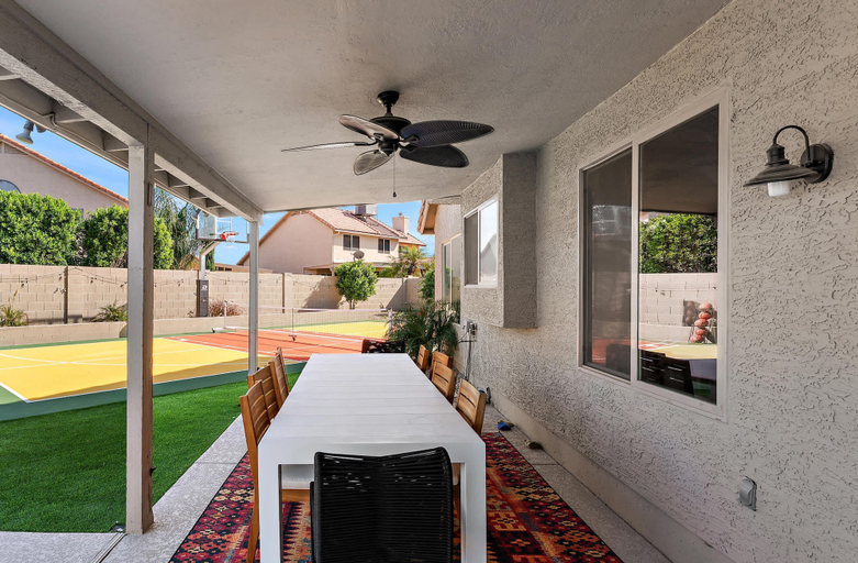 Room 3, Pickleball Heated Pool Spa Sleeps 16, Maricopa