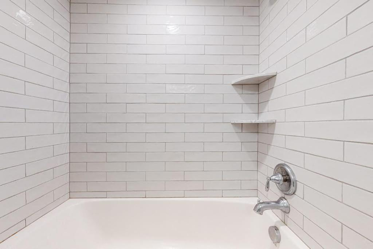 Bathroom 4, Summer Beach 602, Worcester