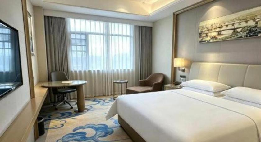 Bedroom 2, Vienna Hotel Xinfeng West High-Speed Railway Station, Ganzhou