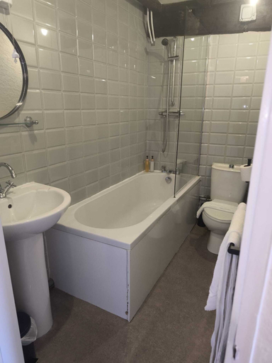 Bathroom 4, The Dante Arms, North Yorkshire