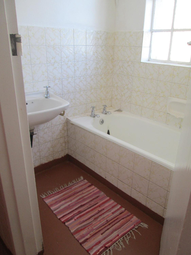 Bathroom, Lighthouse Farm Backpackers Lodge, City of Cape Town