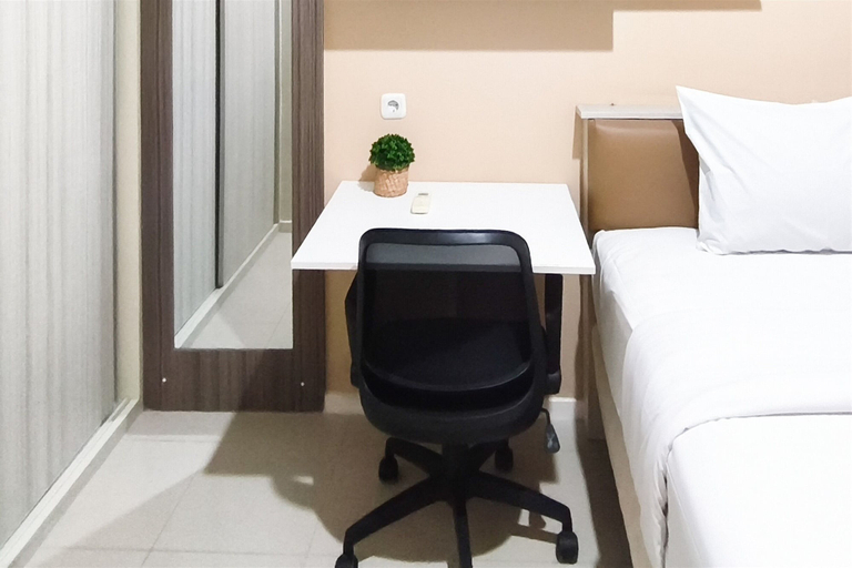 Room 4, Practical Living In 1Br Room At Apartment Parahyangan Residence, Bandung