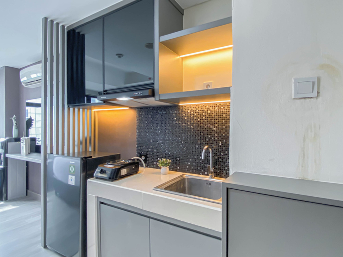 Private kitchen 5, Cozy Living Studio At Apartment Pollux Chadstone, Cikarang