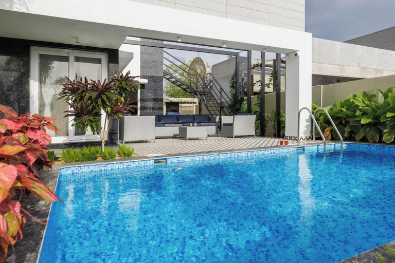Interior 2, The Garden Stay by Stayjade Pool Garden 1h HSR, Krishnagiri