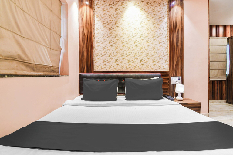 Room 5, Collection O Park Circus, Kolkata
