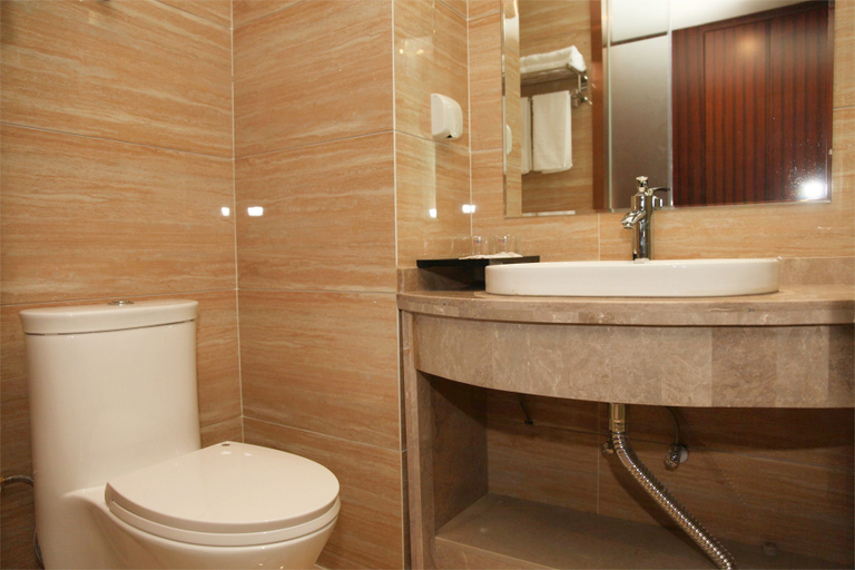 Bathroom 3, Tianxia Mingren Hotel (Chengdu Science and Technology University Metro Station), Chengdu