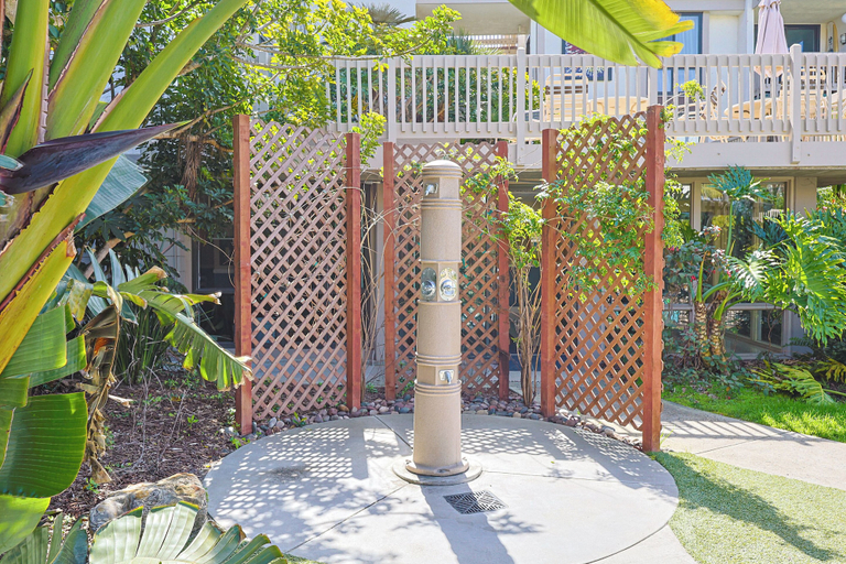 Property grounds 5, Whispering Waters: A Tranquil One-bedroom Retreat With Peek Ocean Views, San Diego