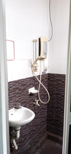 Bathroom 3, Villa D'Doa Maju, Kuala Terengganu