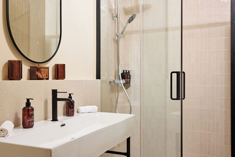 Bathroom 5, Maison Honnel, Paris