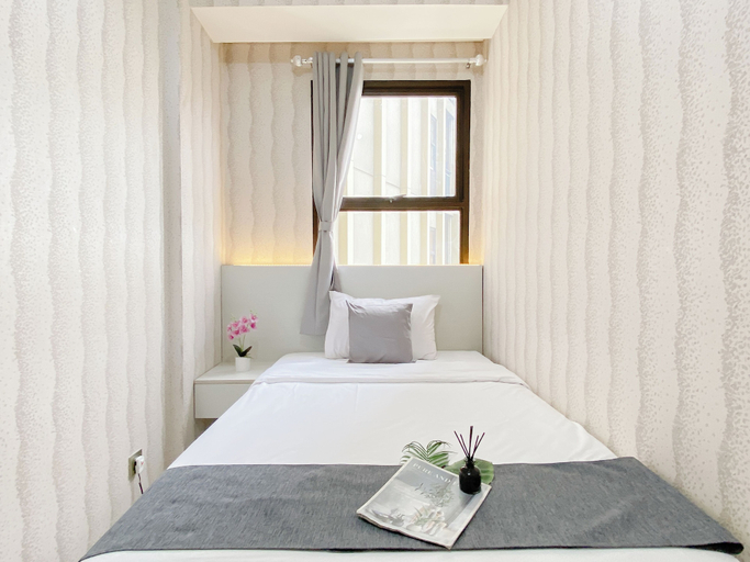 Room 2, Bright And Homey 2Br At Apartment Transpark Cibubur, Depok