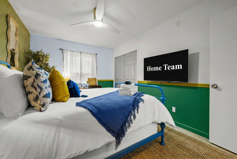 Room 3, Basketball Pickleball Pool Movie Game Room, Pinellas