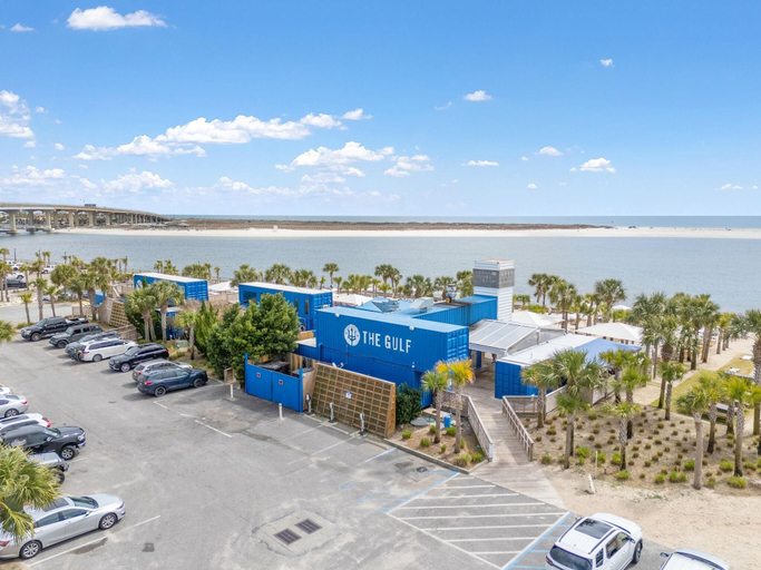 Exterior 5, Boardwalk 486, Baldwin