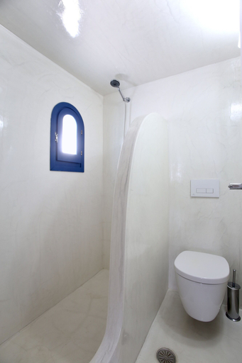 Bathroom 3, Pergeri Apartments, South Aegean