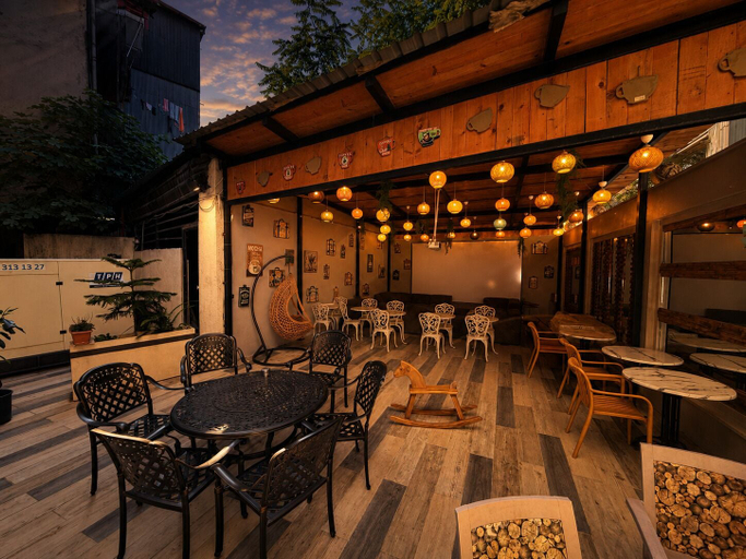 Food & Drinks 3, MamuApartment, Batumi