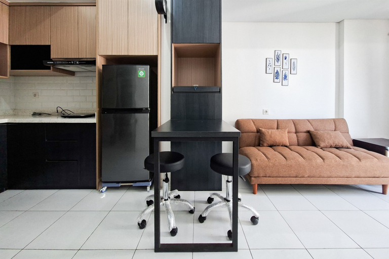 Living room 4, Clean And Nice 1Br At Apartment Casa De Parco, Tangerang
