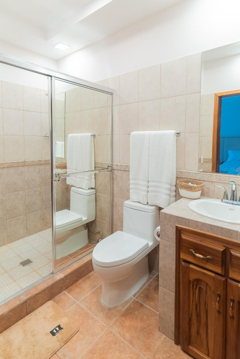 Bathroom 3, Honduras Shores Plantations, Tela