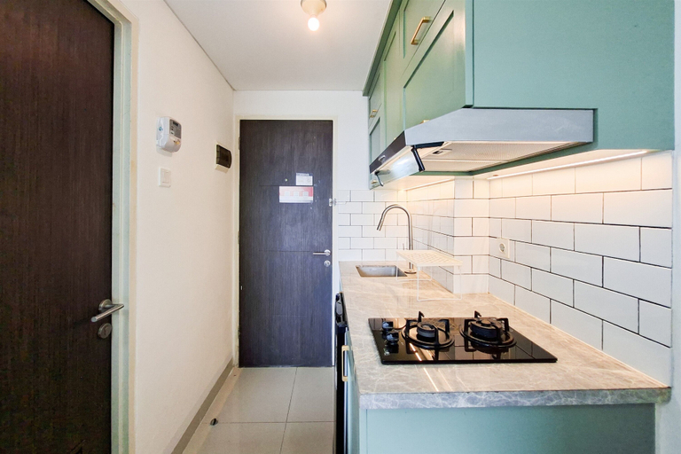 Private kitchen 3, Chic Modern Style Studio Apartment At Serpong Garden, Tangerang