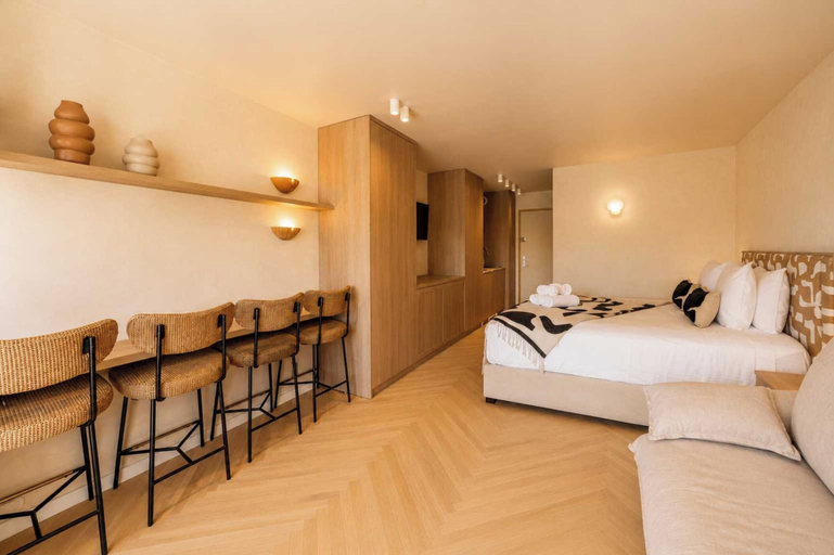 Room 2, Cosy Studio With Parking/balcony- 4p-saint-tropez, Var