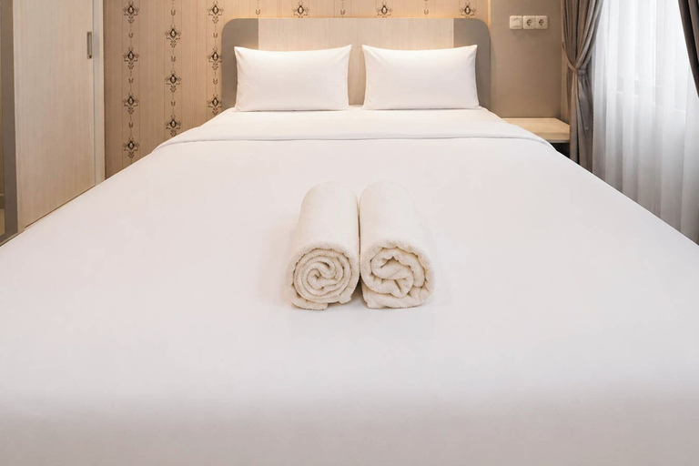 Interior 3, Elegant And Airy Studio At Apartment Tamansari Skylounge Makassar, Makassar