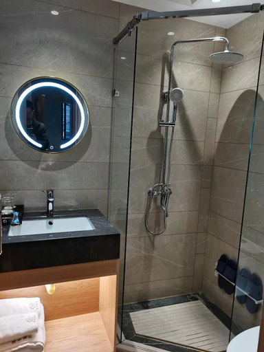 Bathroom 3, Xinhua Hotel, Suining