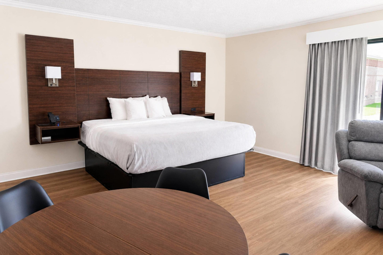 Bedroom 2, Quality Inn Harrodsburg, Mercer