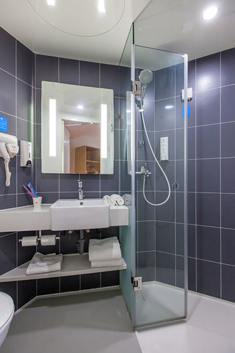 Bathroom, HanTing Hotel (Wuhan Zhongshan Park Subway Station), Wuhan