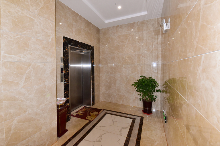 Bathroom, Yindu Holiday Hotel, Qujing