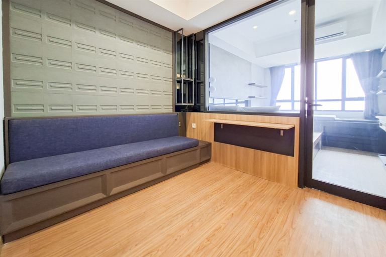 Room 3, Chic With Urban Design 1Br Apartment At Collins Boulevard, Tangerang