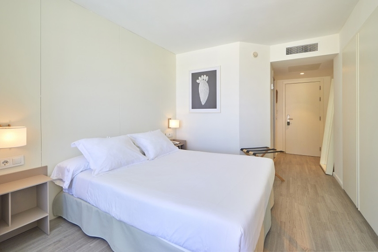 Bedroom 3, Prinsotel La Pineda Hotel, Baleares