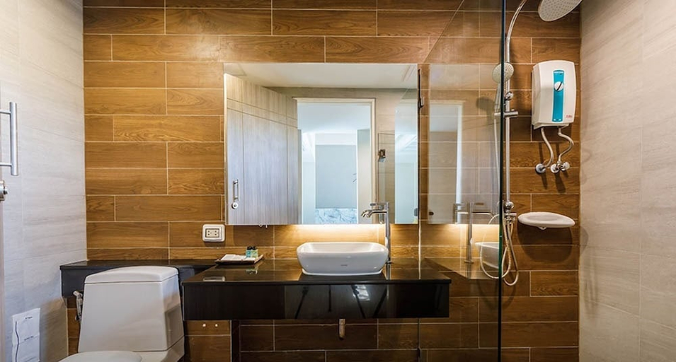 Bathroom 3, Chatnipa Beach Resort by Morseng, Muang Rayong