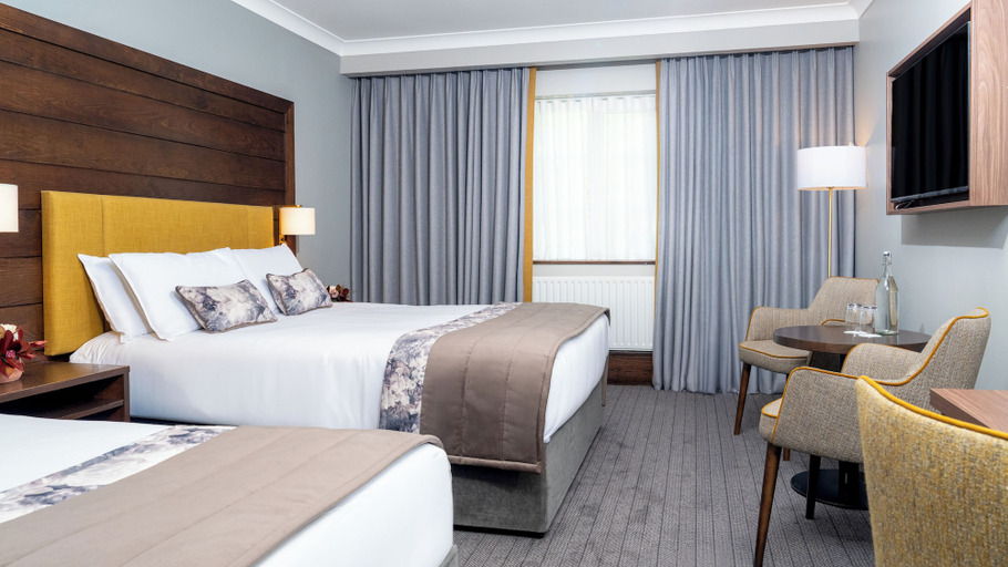 Bedroom 4, Cavan Crystal Hotel