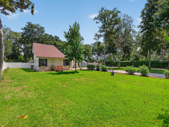 Property amenity 2, Backyard Oazis, Saint Johns