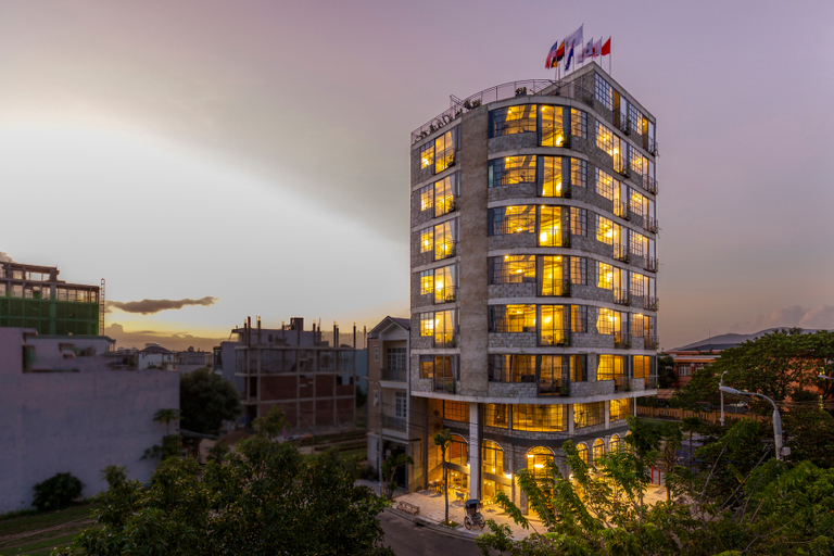 Exterior & Views 2, Bridges Danang Boutique Hotel, Da Nang