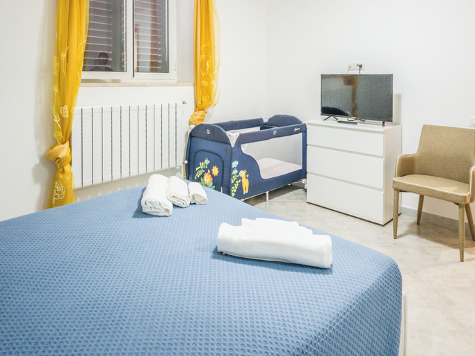 Room 2, EmyHouse54 - Villetta con piscina, Taranto