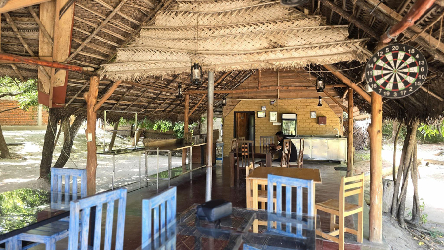 Food & Drinks 4, Wild Wadi Wilpattu, Vanathavilluwa