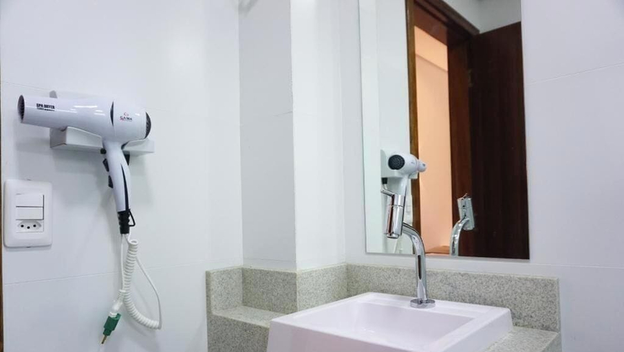 Bathroom 4, Hotel Park, Brasília