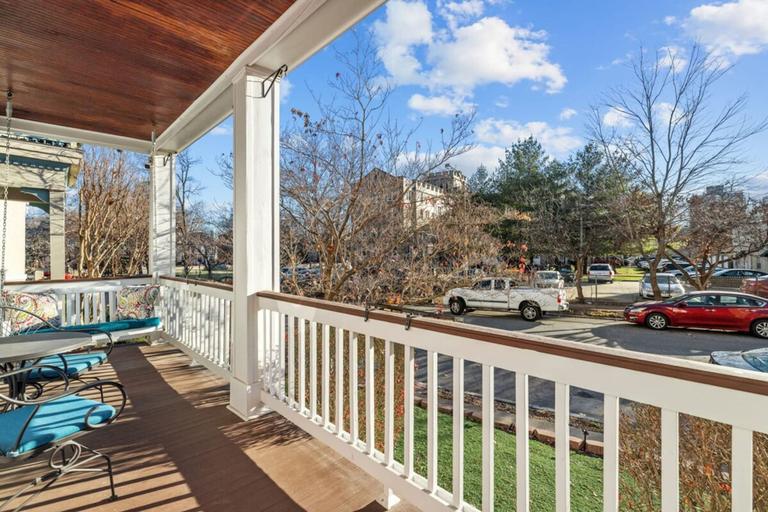 Room 4, Walk to Forest Park Fire Pit Porch Swing, Saint Louis