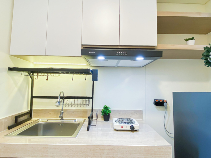 Private kitchen 5, Bright And Homey 2Br Apartment Meikarta District 2, Cikarang