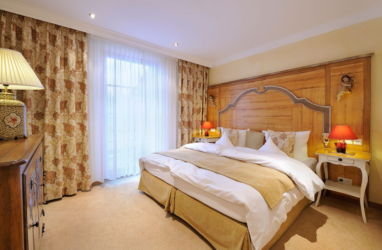 Bedroom 3, Romantik Alpenhotel Waxenstein, Garmisch-Partenkirchen
