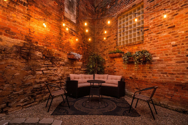 Room 5, Velvet Haus Downtown 3rd Floor Deck Backyard, Cincinnati