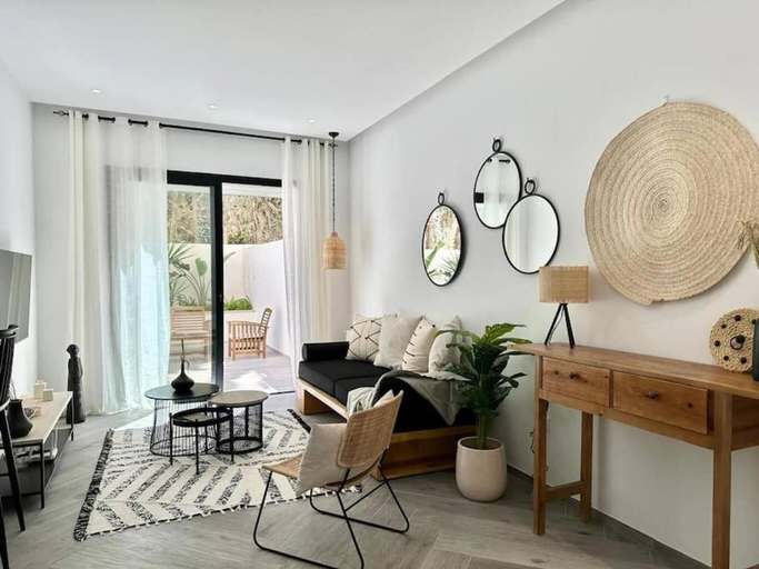 Living area 2, Onyx Apartment at Lake 2 with beautiful terrace, Bouhaira