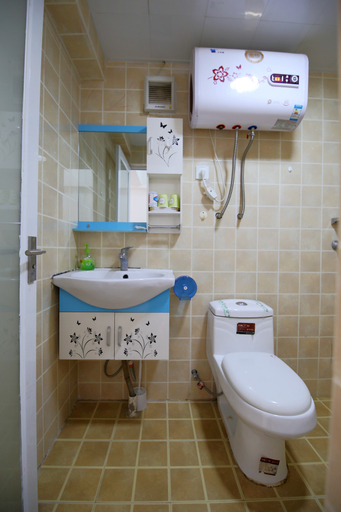Bathroom 5, Chenxi Hotel Apartment, Nanning