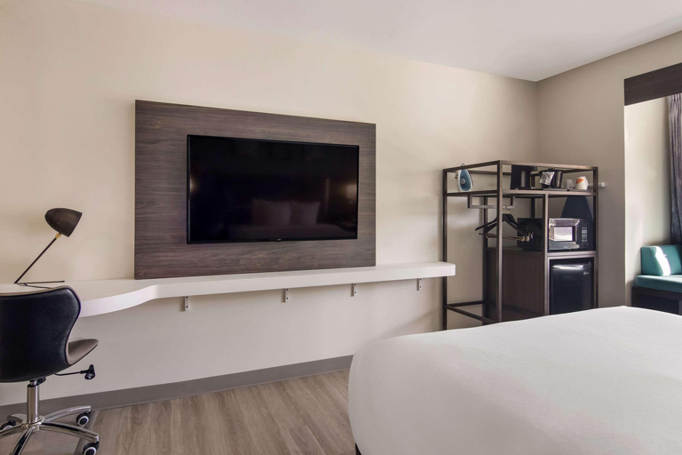 Lobby 3, MainStay Suites Clarion, Clarion
