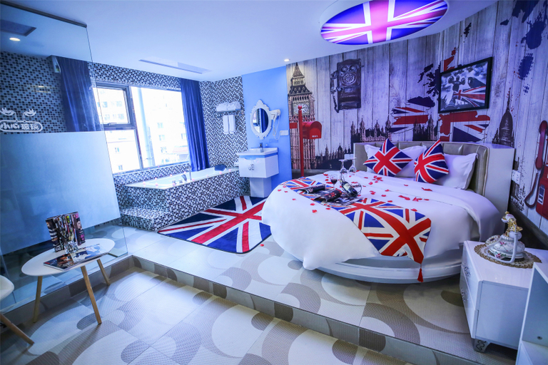 Bedroom 2, Meeting Here Hotel, Dongguan