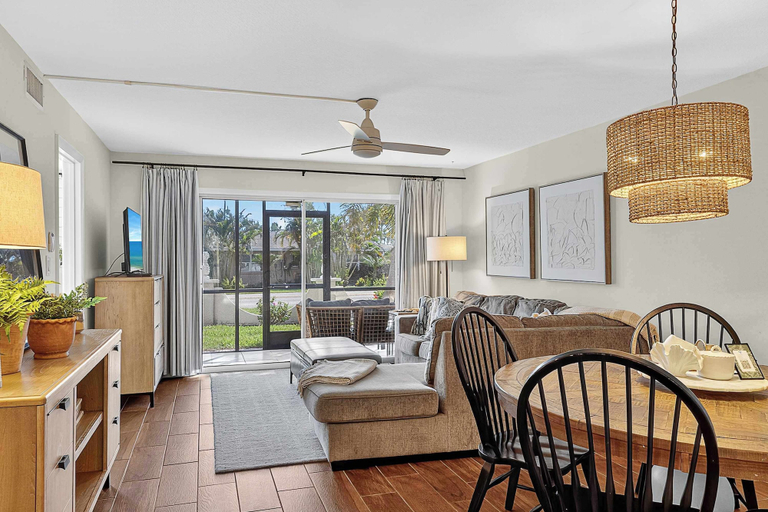 Others 1, Coastal Paradise Condo, Sarasota