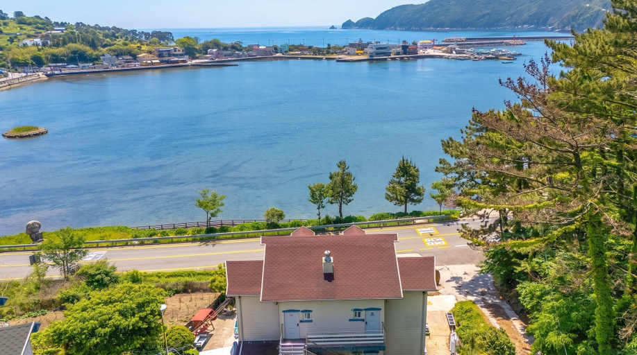 Exterior & Views 2, Geoje Youngsu Pension, Geoje