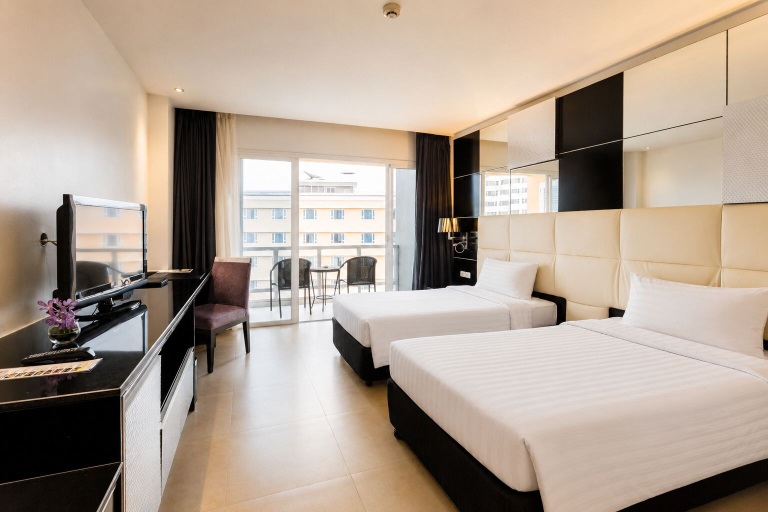 Bedroom 4, Nova Platinum Hotel, Pattaya